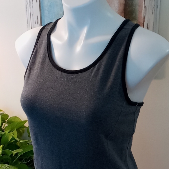 L.L.Bean Sports Top - Picture 2 of 4